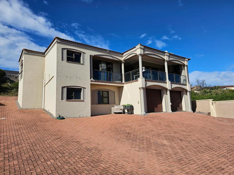 4 Bedroom Property for Sale in Aston Bay Eastern Cape